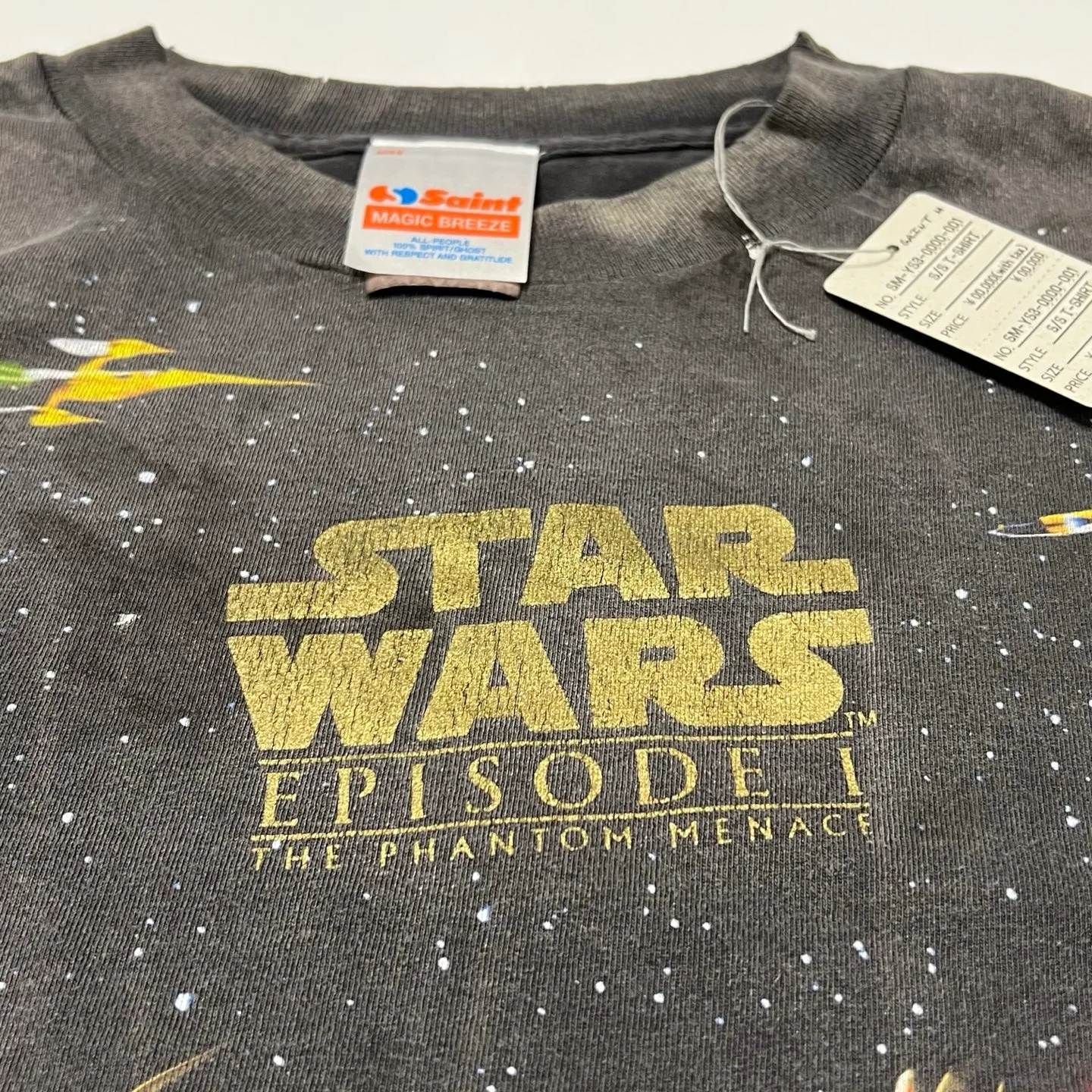 ⚠️The most complex and coolest item of this season, available in stock, available in seconds SAINT Mxxxxxx × STAR WARS SW_SS TEE /STARWARS / BLK Star Wars co-branded model. Fighter printed TEE. Washed black S-XL. Super complex and unconstrained printing design. The T-shirt using the vision of the "N-1 Star Fighter" in Star Wars is the most screen-printed item this season, reaching an astonishing 372 screens. Even the most difficult-to-print parts of the armpits are printed with luxurious printing. In addition, they are also hand-made distressed, splashed with ink, faded with water, and hand-damaged to complete this special and perfect work of art!